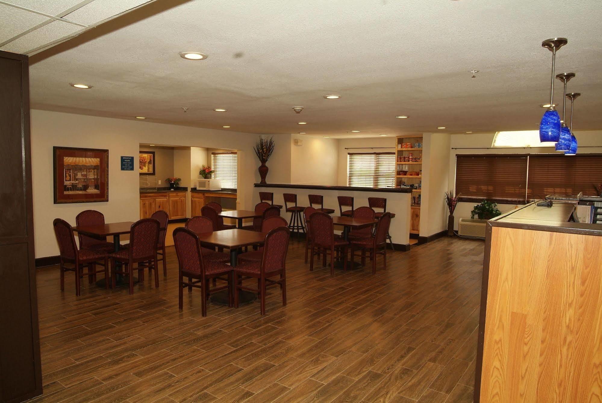 Expo Inn Тълса Екстериор снимка
